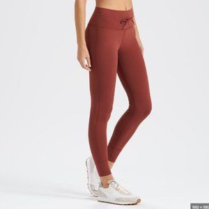 NWT Vuori Daily Legging Spice XS